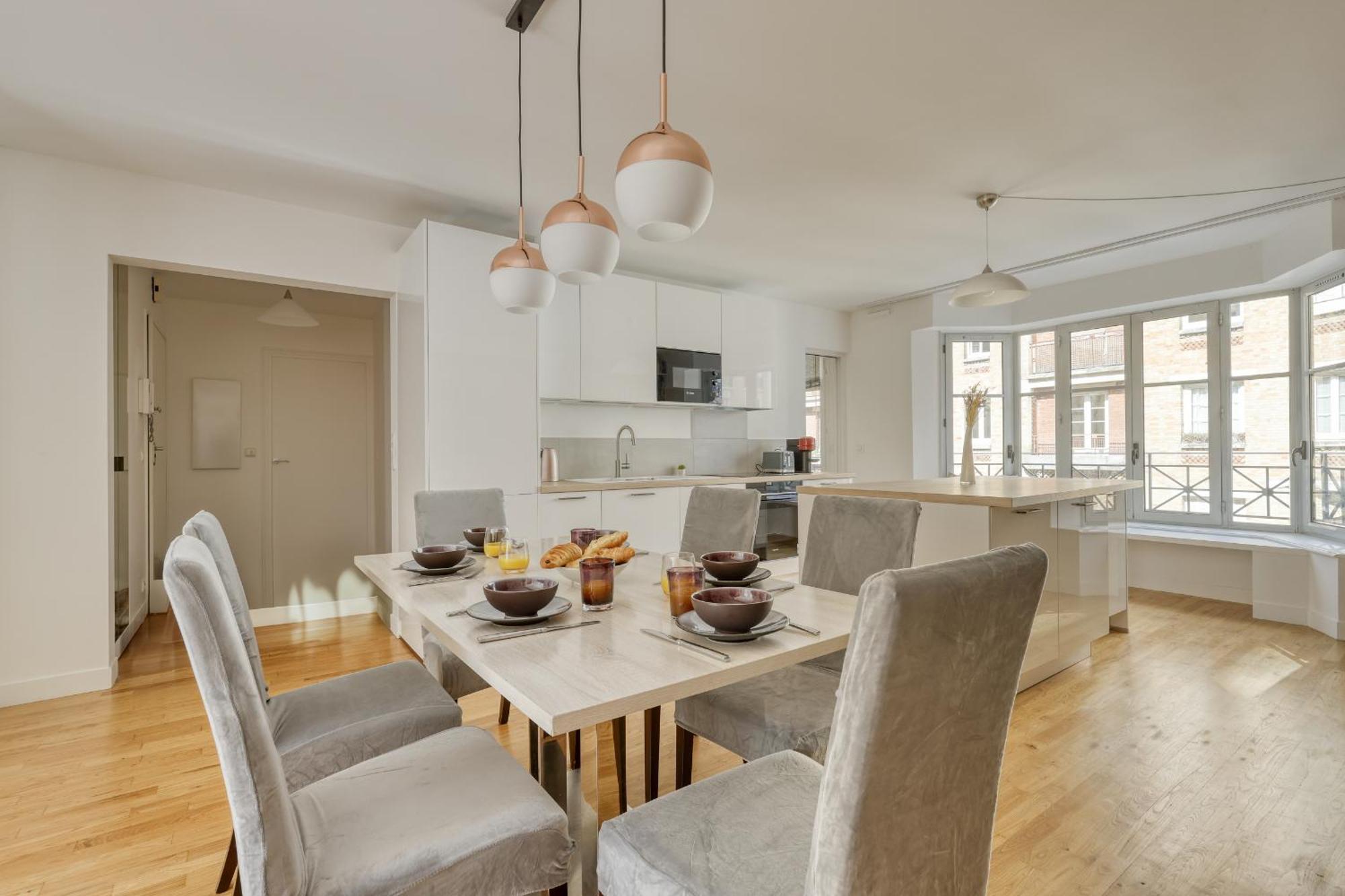 Superb Flat With Balcony - Near Notre-dame - 05 * Parijs