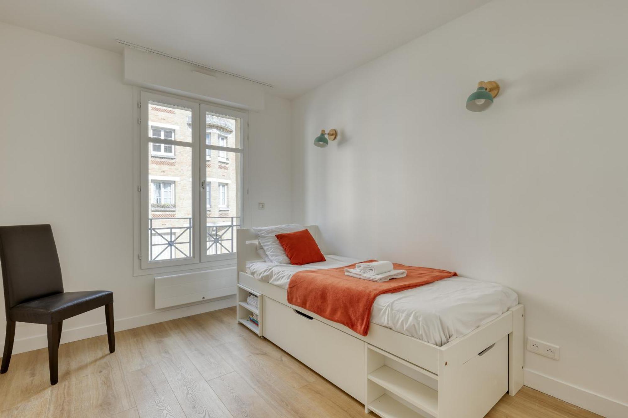 Superb Flat With Balcony - Near Notre-dame - 05