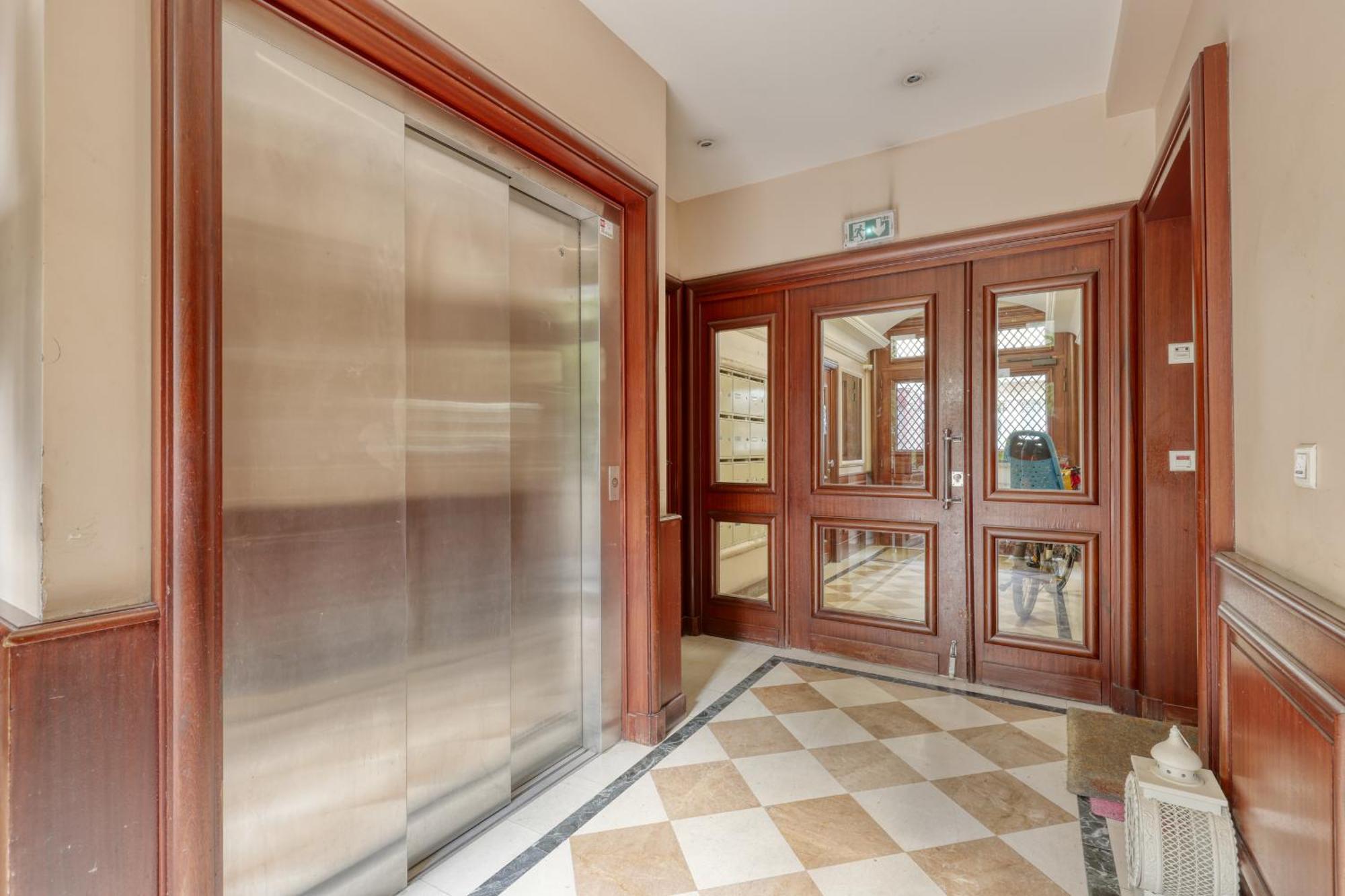 Appartement Superb Flat With Balcony - Near Notre-dame - 05 Parijs